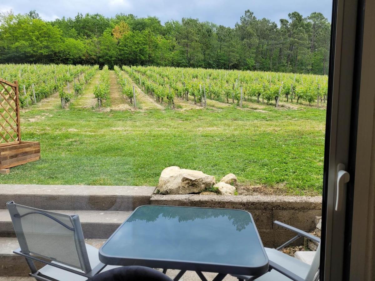 A L'Ombre De La Treille -Proche Saint-Emilion Bed & Breakfast Bagian luar foto