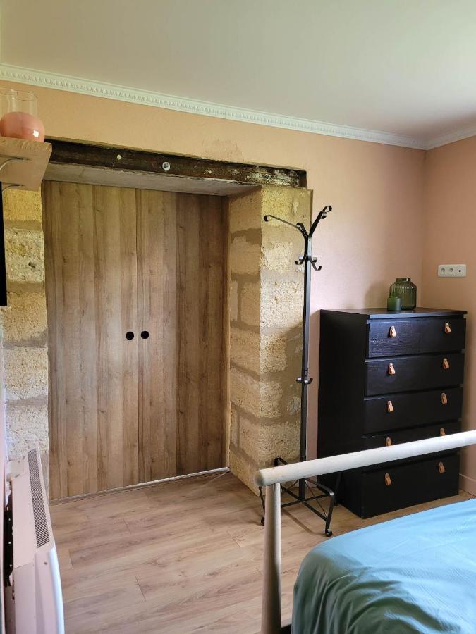 A L'Ombre De La Treille -Proche Saint-Emilion Bed & Breakfast Bagian luar foto